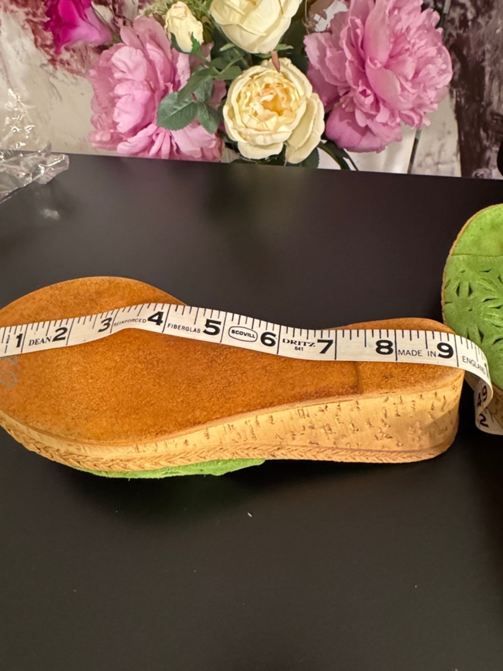 Soto Sopra Made In Italy Lime Green Laser-Cut Suede Wedge Mules - Picture 9 of 9